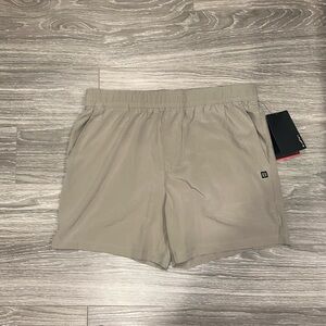 Layer 8 shorts. Size L. NWT